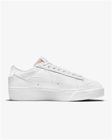 Nike Blazer Low Platform Damesschoen